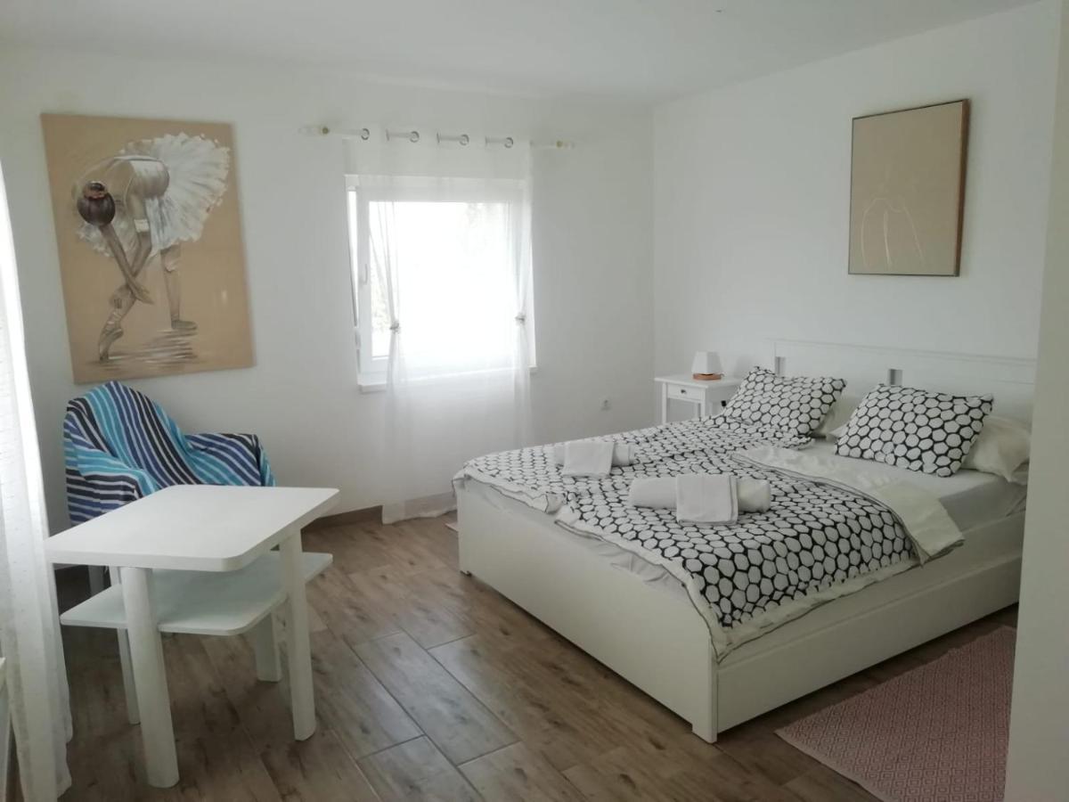 Apartment Hajduk Стариград-Пакленица Экстерьер фото